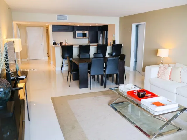 $6,800 | 1717 North Bayshore Drive, Unit A3847, Miami, FL 33132