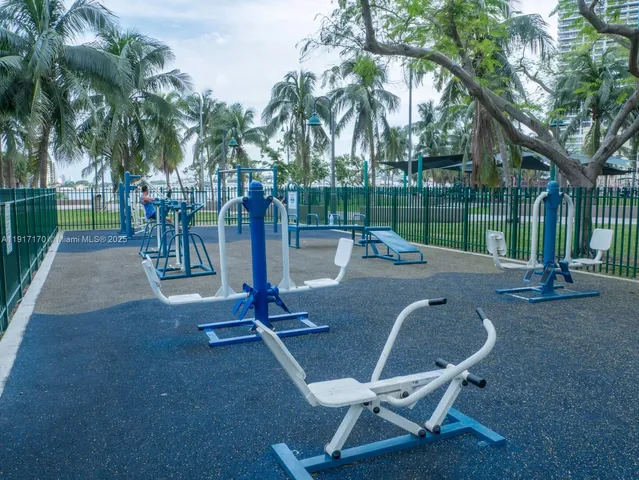 $6,800 | 1717 North Bayshore Drive, Unit A3847, Miami, FL 33132