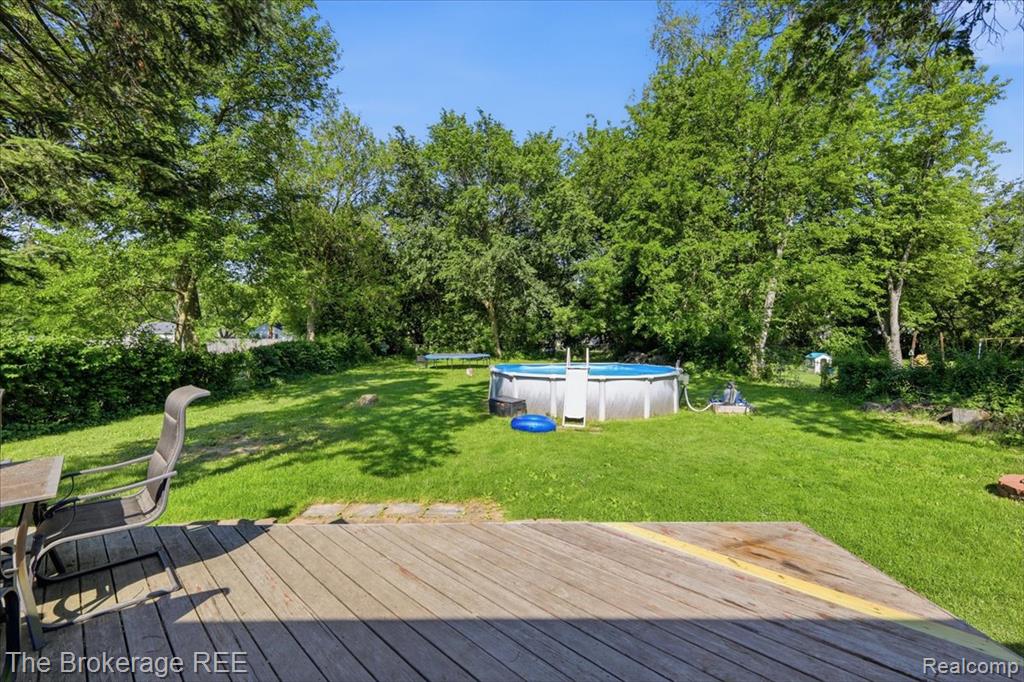 1747 Manse Road Waterford, MI 48328 - Photo 28 of 33 Gallery Image 28