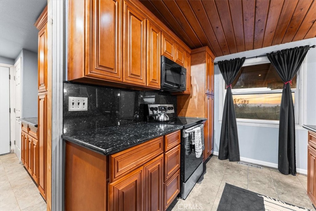 126 Ridgeview Lane Oroville, CA 95966 - Photo 3 of 33