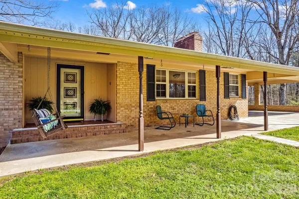 $484,900 | 5075 Lakeview Drive, Salisbury, NC 28147