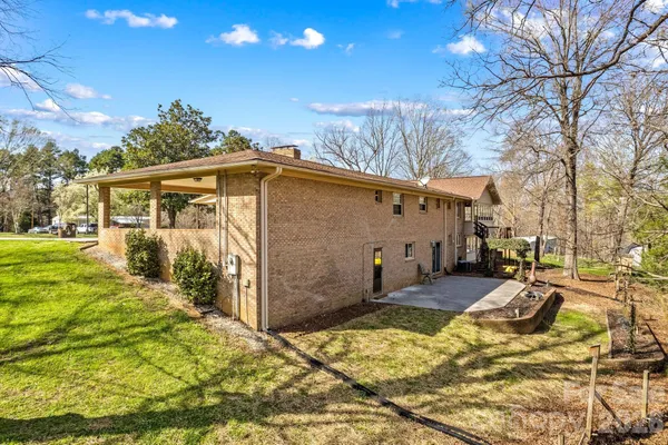$484,900 | 5075 Lakeview Drive, Salisbury, NC 28147