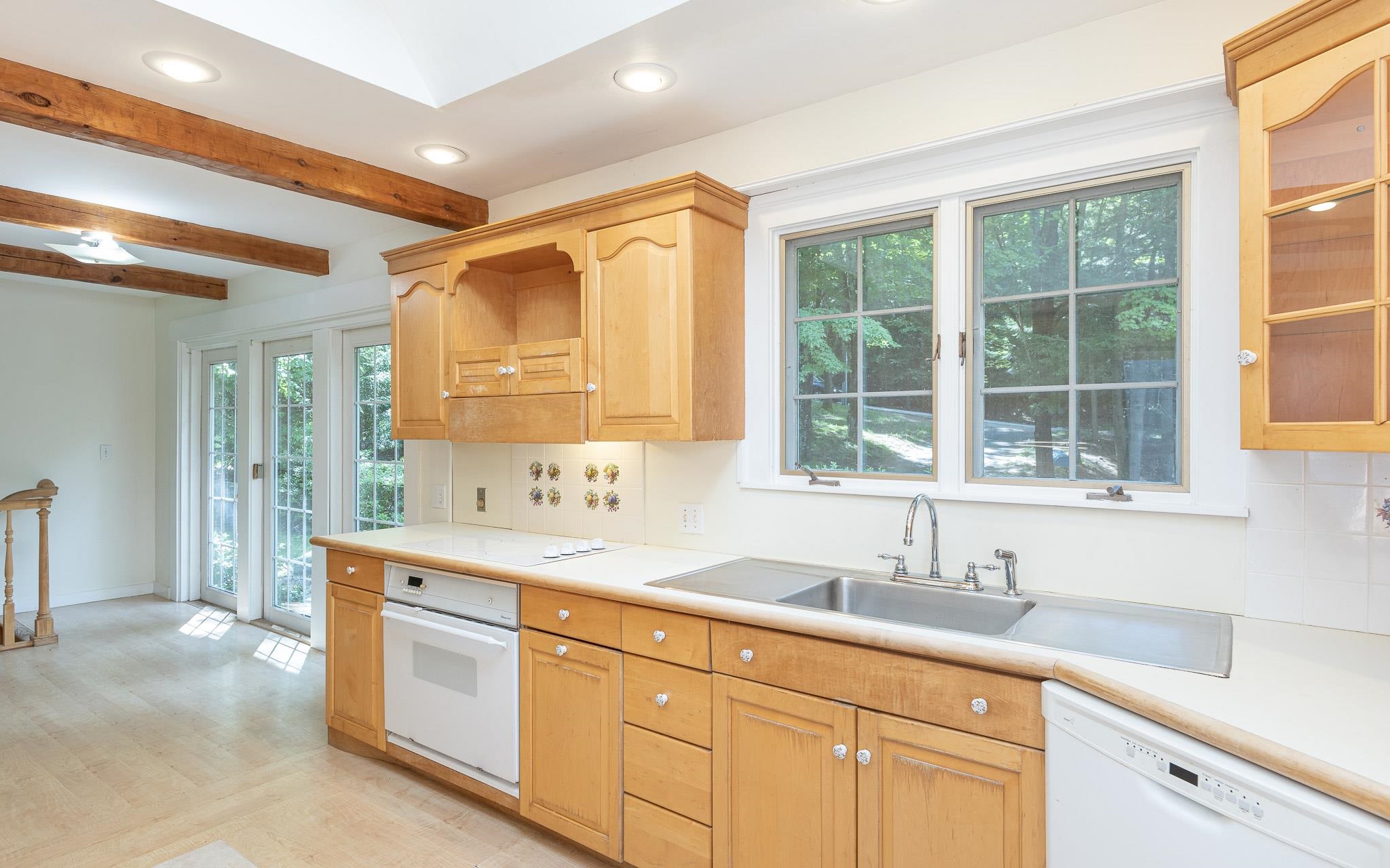 15 Langley Road Keene, NH 03431 - Photo 7 of 40
