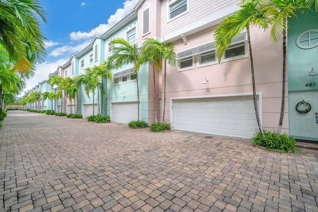 $444,999 | 477 Northeast 1st Street, Pompano Beach, FL 33060