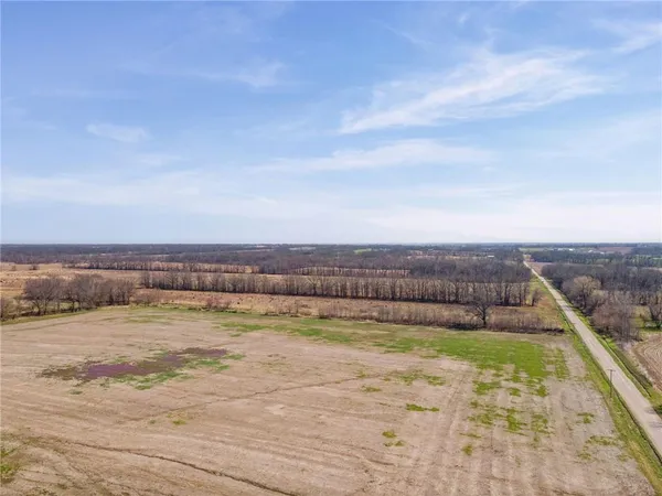 $1,336,200 | Iguana Road, Brookfield, MO 64628