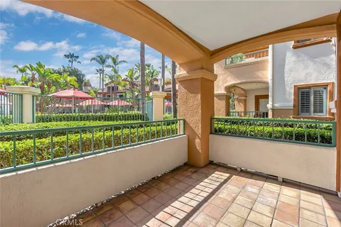 $1,599,000 | 172 Villa Point Drive, Newport Beach, CA 92660