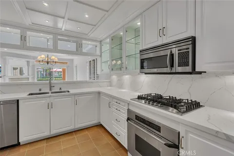 $1,599,000 | 172 Villa Point Drive, Newport Beach, CA 92660