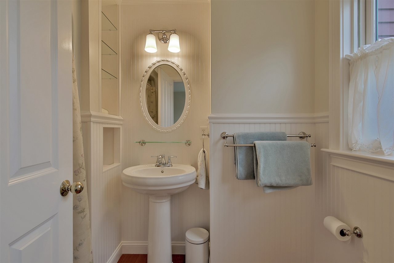 462 Mason Road Milford, NH 03055 - Photo 7 of 39