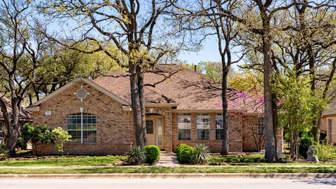 $410,000 | 510 Oakwood Boulevard, Round Rock, TX 78681