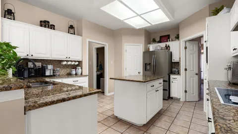 $410,000 | 510 Oakwood Boulevard, Round Rock, TX 78681