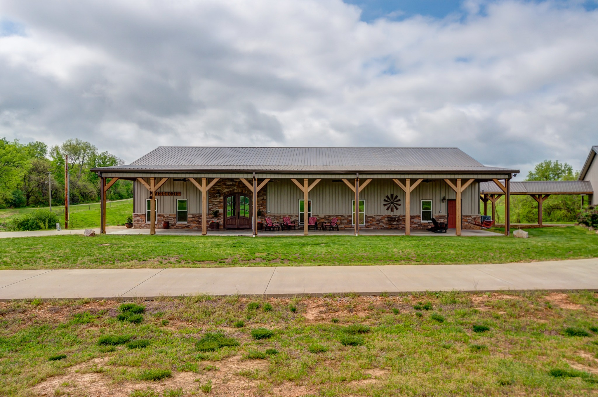 2348 Tom Fitzgerald Road Columbia, TN 38401 - Photo 12 of 47 a front view of house with yard and green space