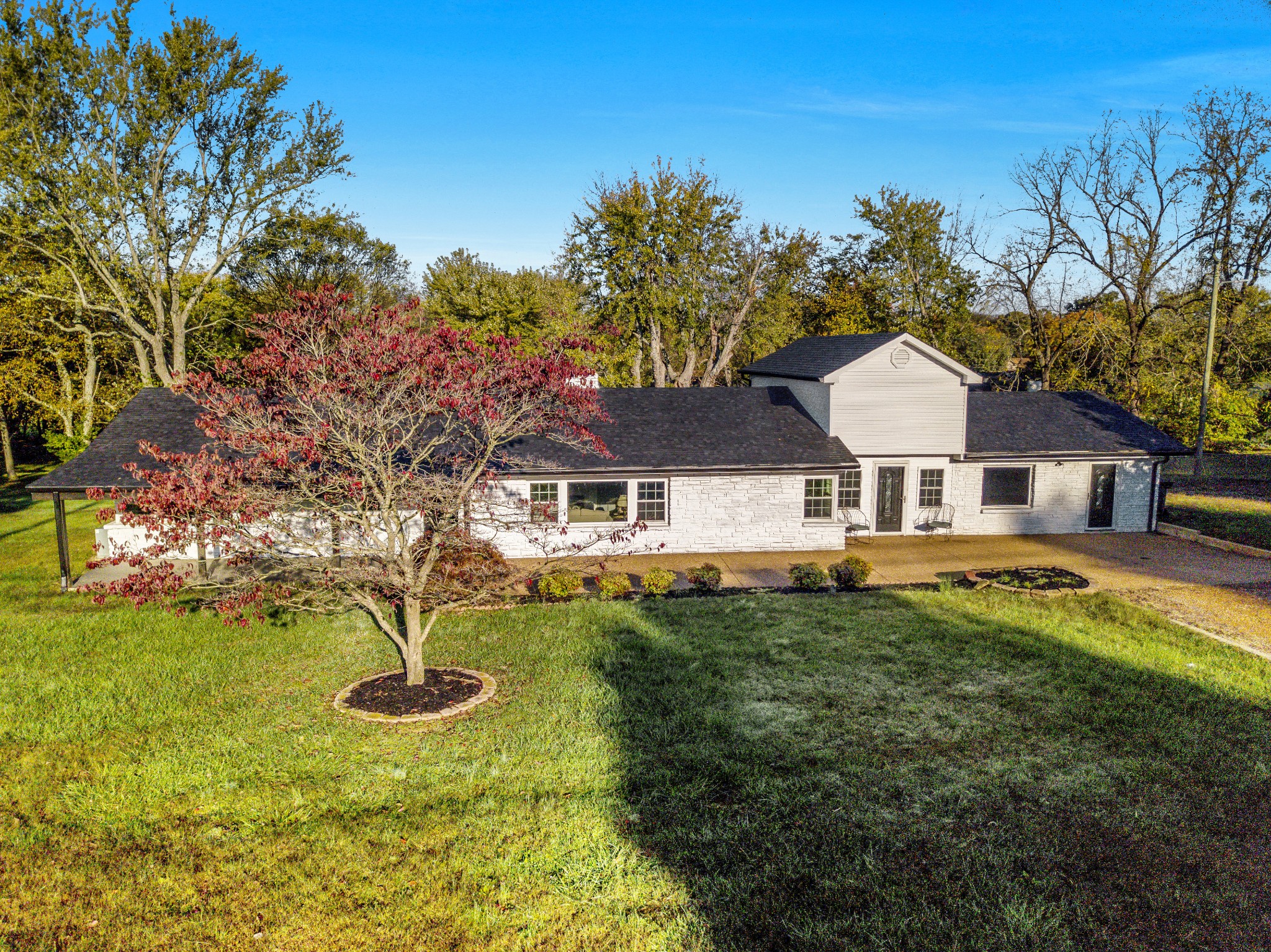 1503 5th Avenue West Springfield, TN 37172 - Photo 3 of 57 a front view of a house with a yard