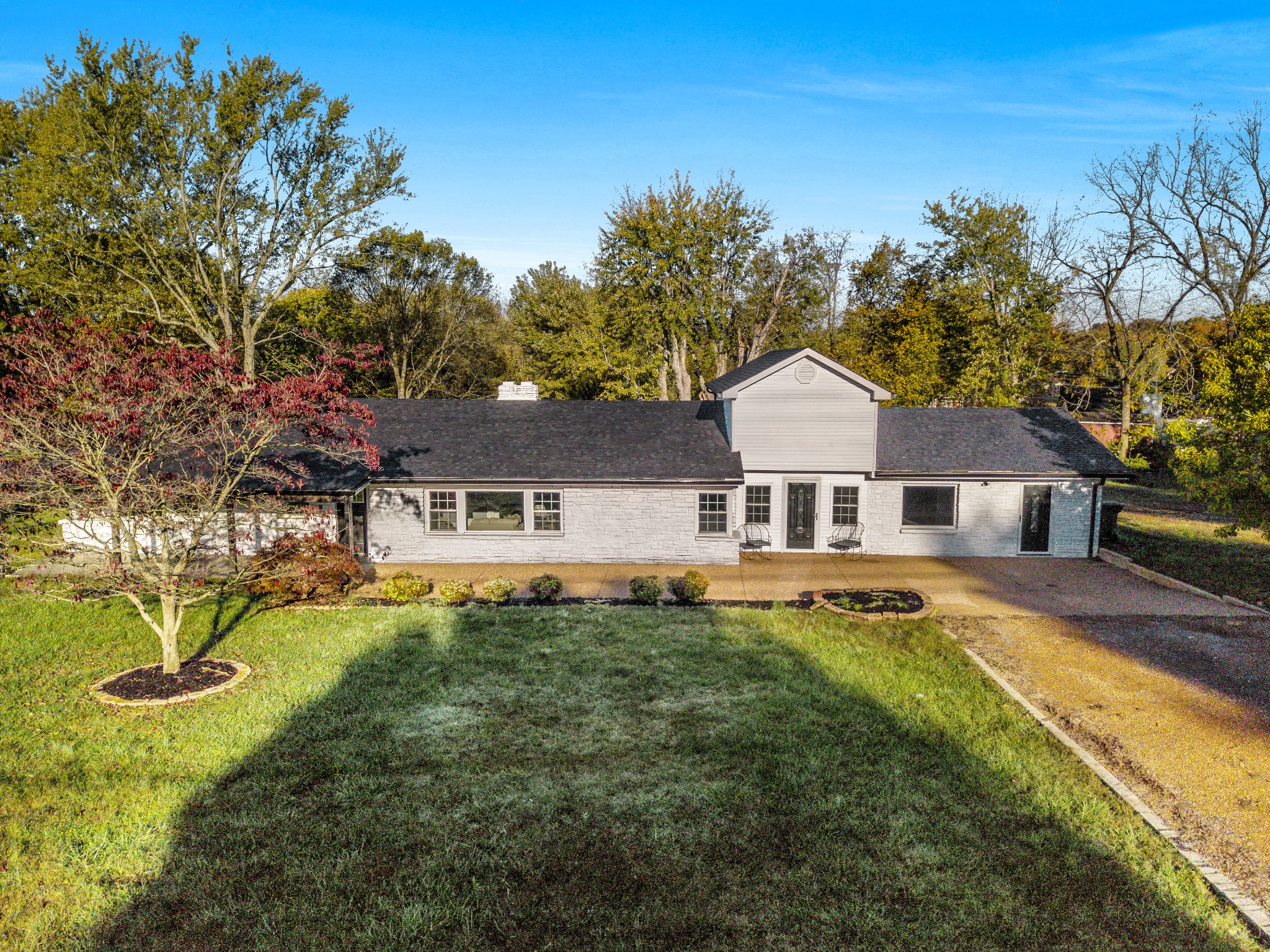 1503 5th Avenue West Springfield, TN 37172 - Photo 41 of 57 a front view of a house with a yard