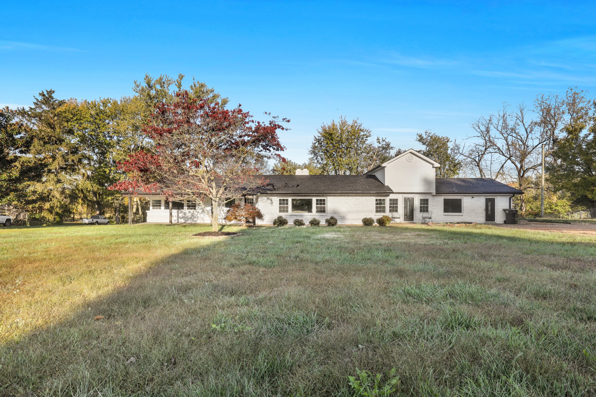 1503 5th Avenue West Springfield, TN 37172 - Photo 8 of 57 a front view of a house with a garden