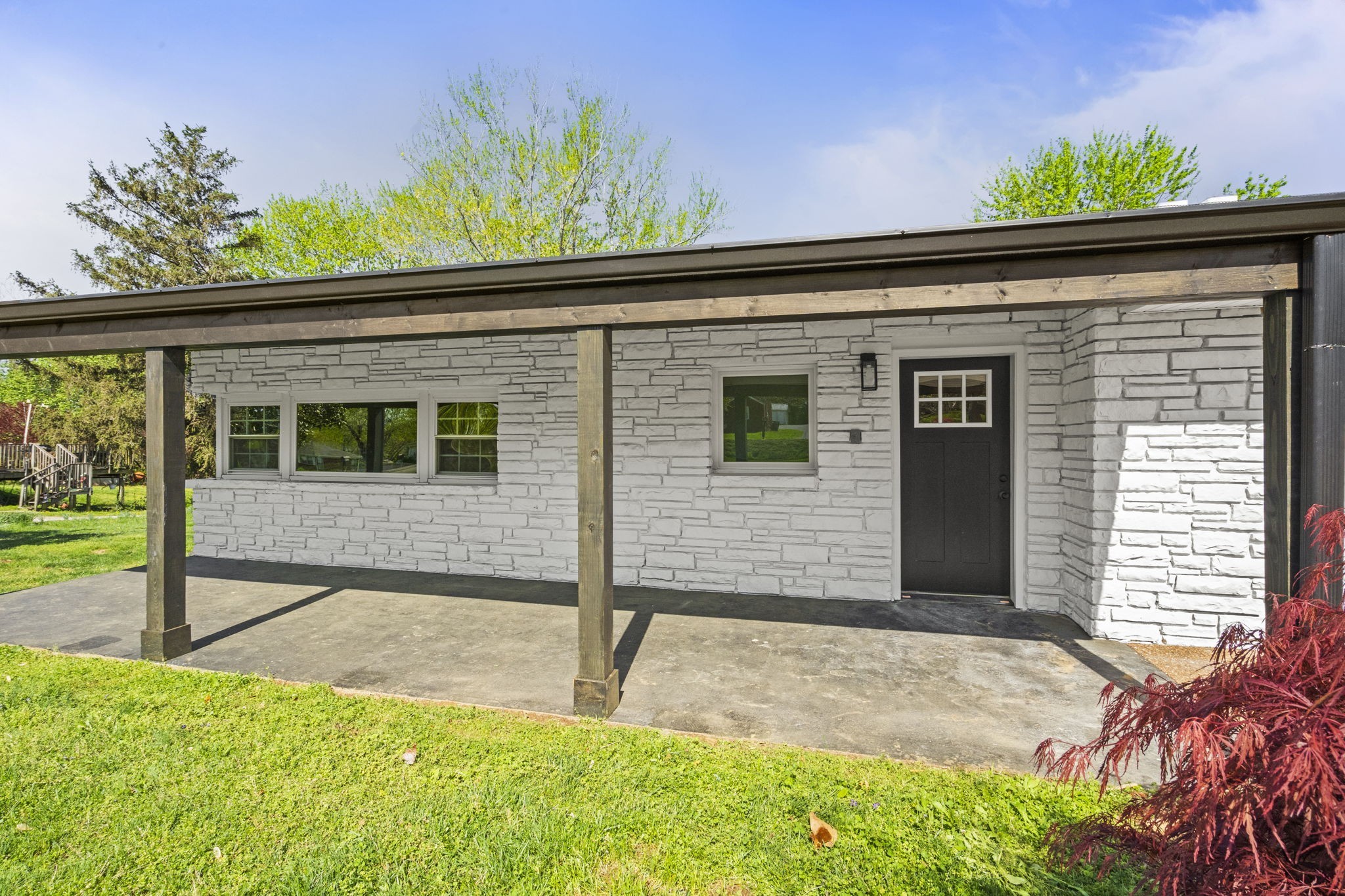 1503 5th Avenue West Springfield, TN 37172 - Photo 9 of 57 a front view of a house with a yard
