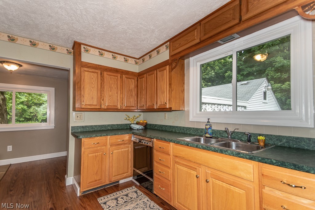 4342 Lane Road Painesville, OH 44077 - Photo 2 of 35