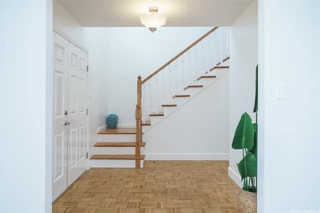 $1,995,000 | 1307 Noninui Place, Kailua, HI 96734