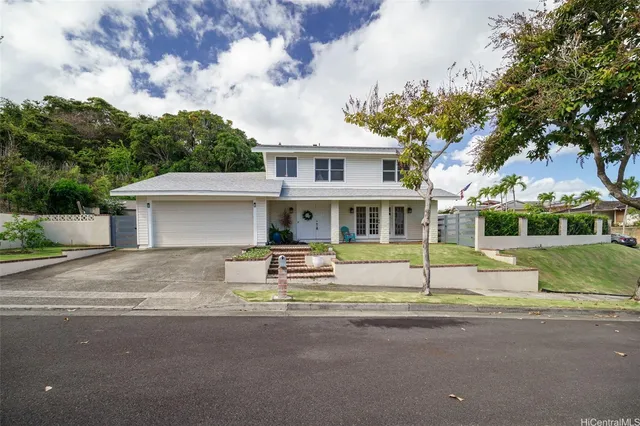 $1,995,000 | 1307 Noninui Place, Kailua, HI 96734