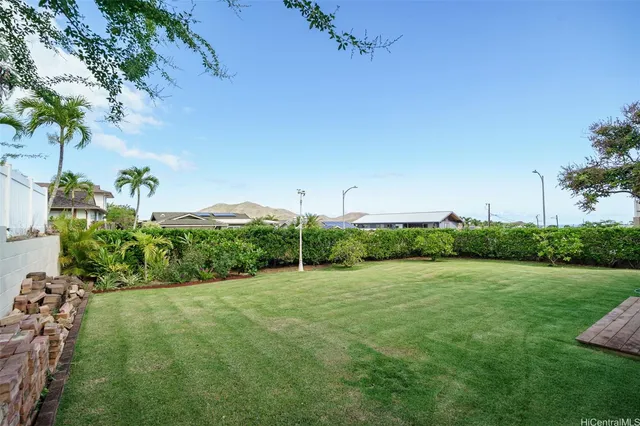 $1,995,000 | 1307 Noninui Place, Kailua, HI 96734