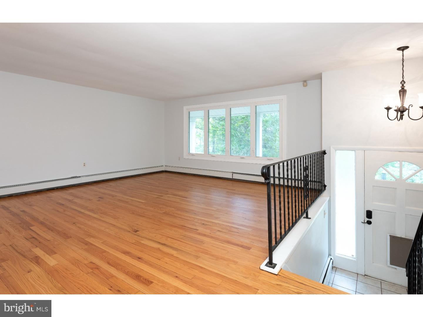 2810 Coventryville Road Pottstown, PA 19465 - Photo 3 of 25 Gallery Image 3