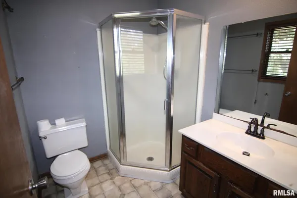 $244,900 | 5 East Timberline Drive, Blue Grass, IA 52726