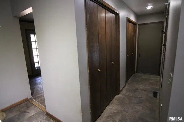 $244,900 | 5 East Timberline Drive, Blue Grass, IA 52726