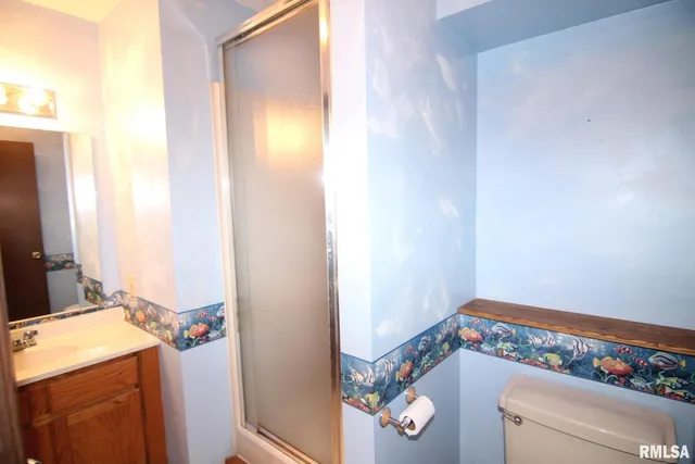 $279,000 | 5 East Timberline Drive, Blue Grass, IA 52726