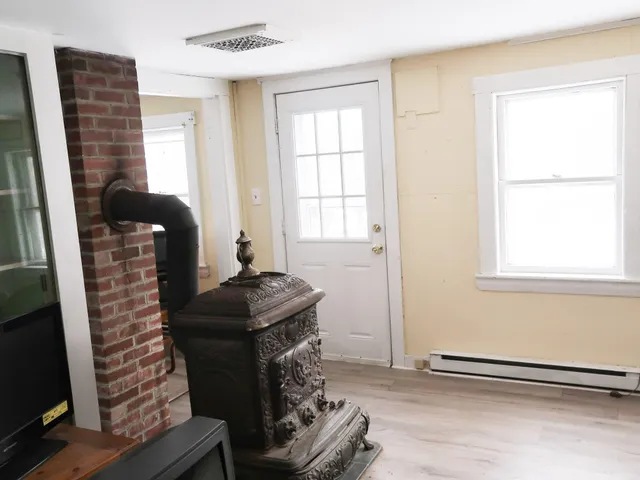 $210,000 | 7 Frog Holler Lane, Augusta, ME 04330