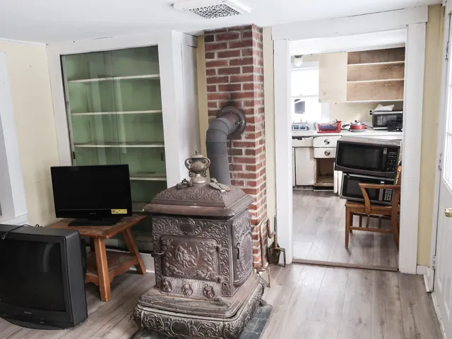 $210,000 | 7 Frog Holler Lane, Augusta, ME 04330