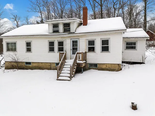 $210,000 | 7 Frog Holler Lane, Augusta, ME 04330