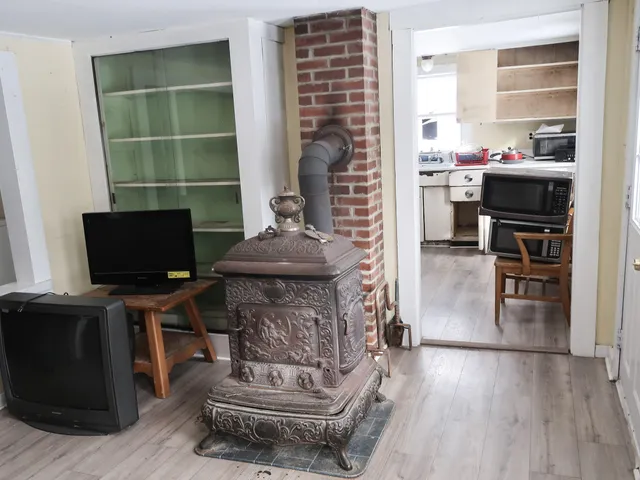 $210,000 | 7 Frog Holler Lane, Augusta, ME 04330