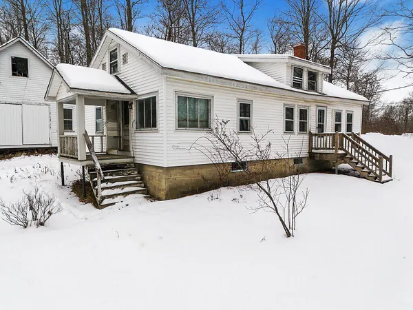 $210,000 | 7 Frog Holler Lane, Augusta, ME 04330