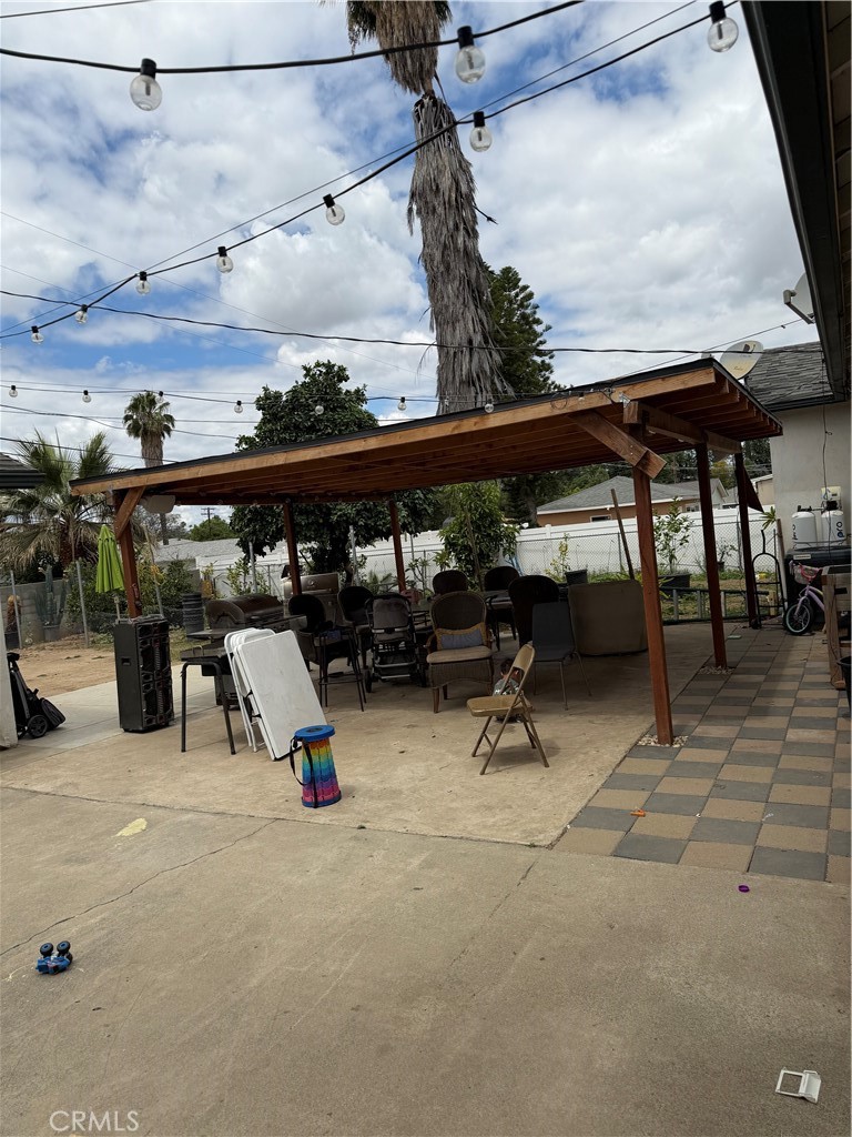 4656 Mcfarland Street Riverside, CA 92506 - Photo 3 of 7