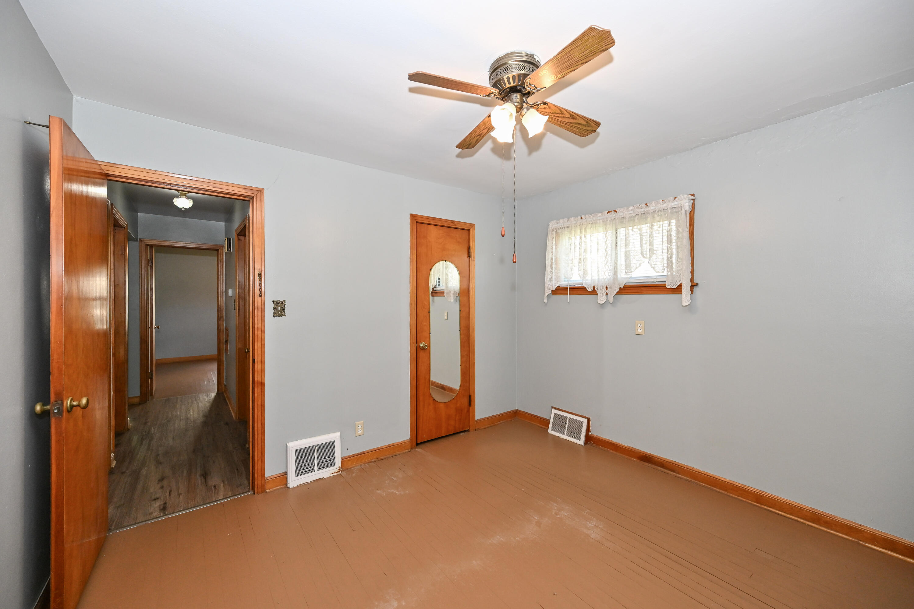 4164 South 4th Street Milwaukee, WI 53207 - Photo 16 of 30 DZ4164-16