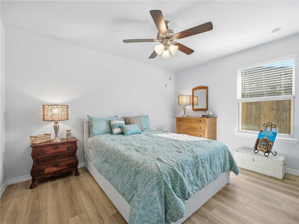 7938 Rancho Vista Boulevard East Corpus Christi, TX 78414 - Photo 29 of 37 Bedroom #2