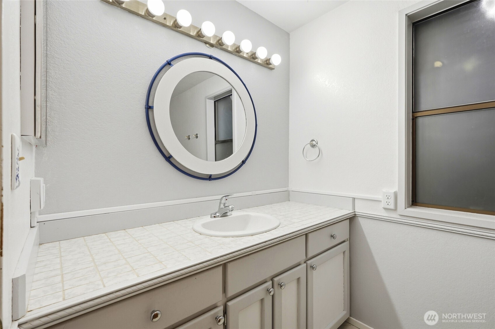 2905 211th Street Southeast Bothell, WA 98021 - Photo 20 of 39