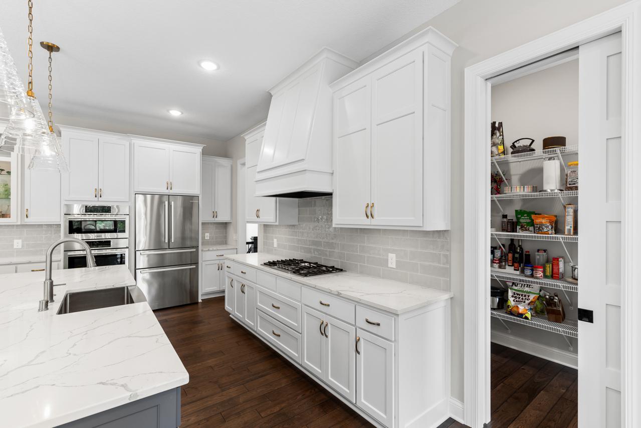 16907 Valley Road Eden Prairie, MN 55347 - Photo 8 of 66 Gallery Image 8