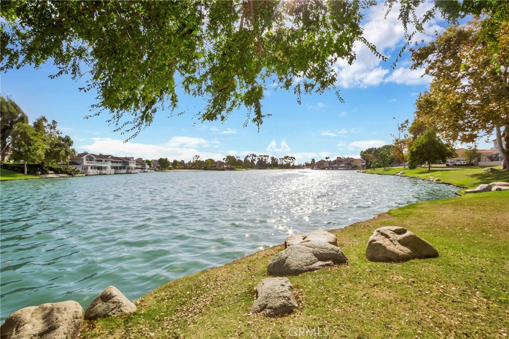 19 Spinnaker Irvine, CA 92614 - Photo 35 of 63