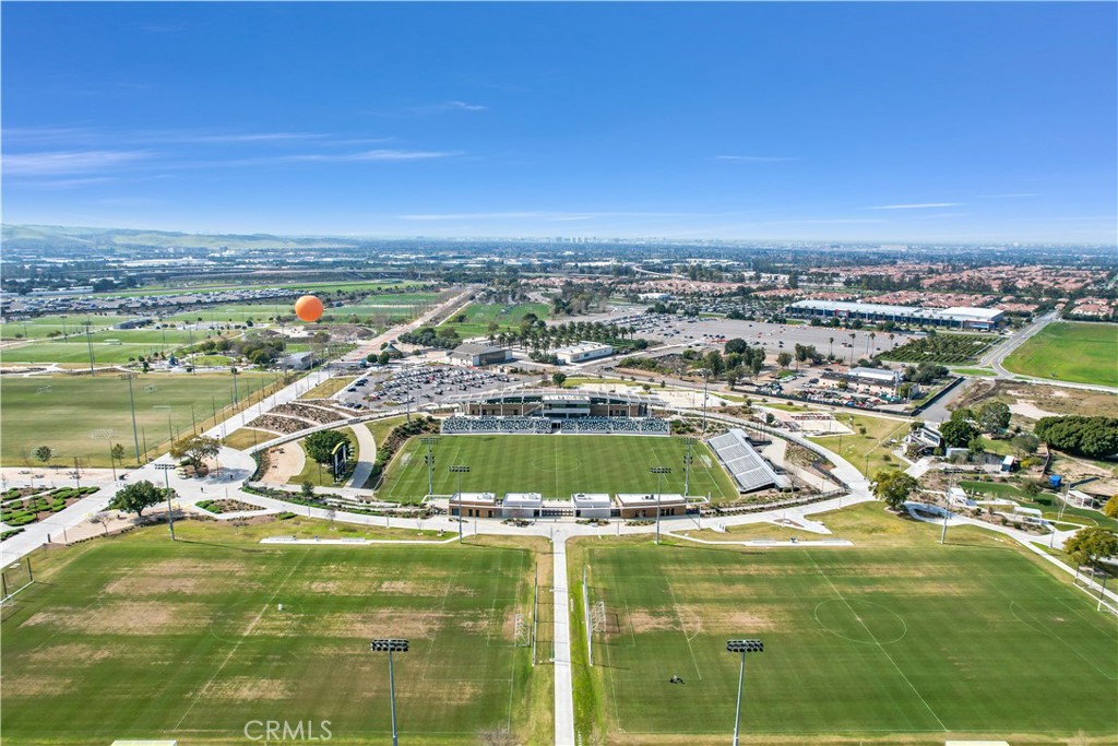 19 Spinnaker Irvine, CA 92614 - Photo 50 of 63 a view of a city