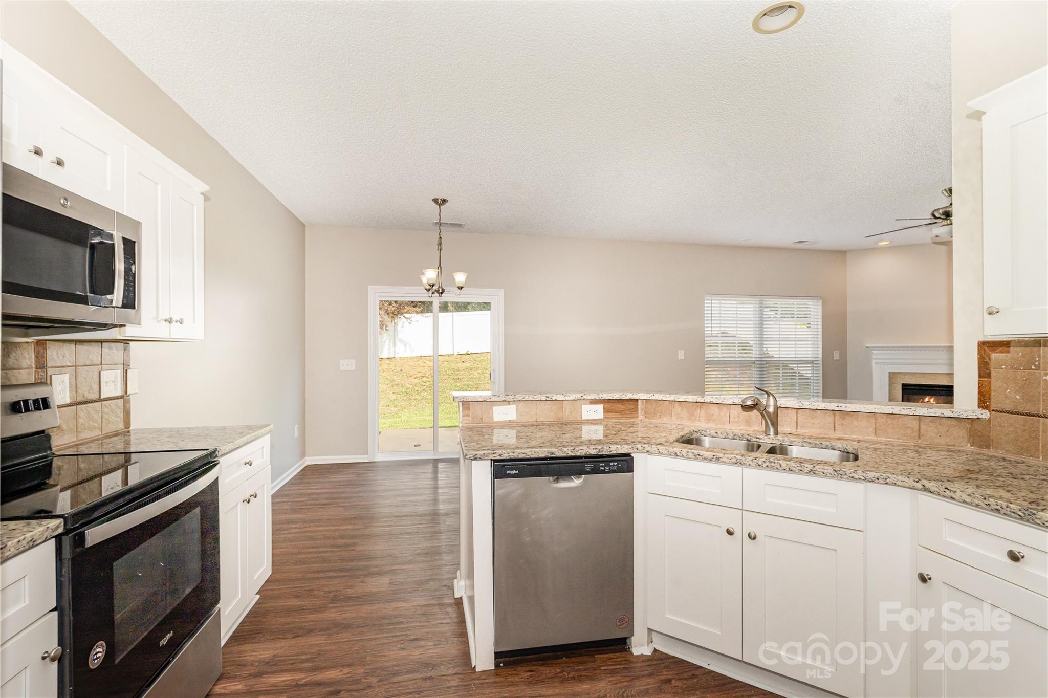 9012 Hedge Maple Road Charlotte, NC 28269 - Photo 7 of 22