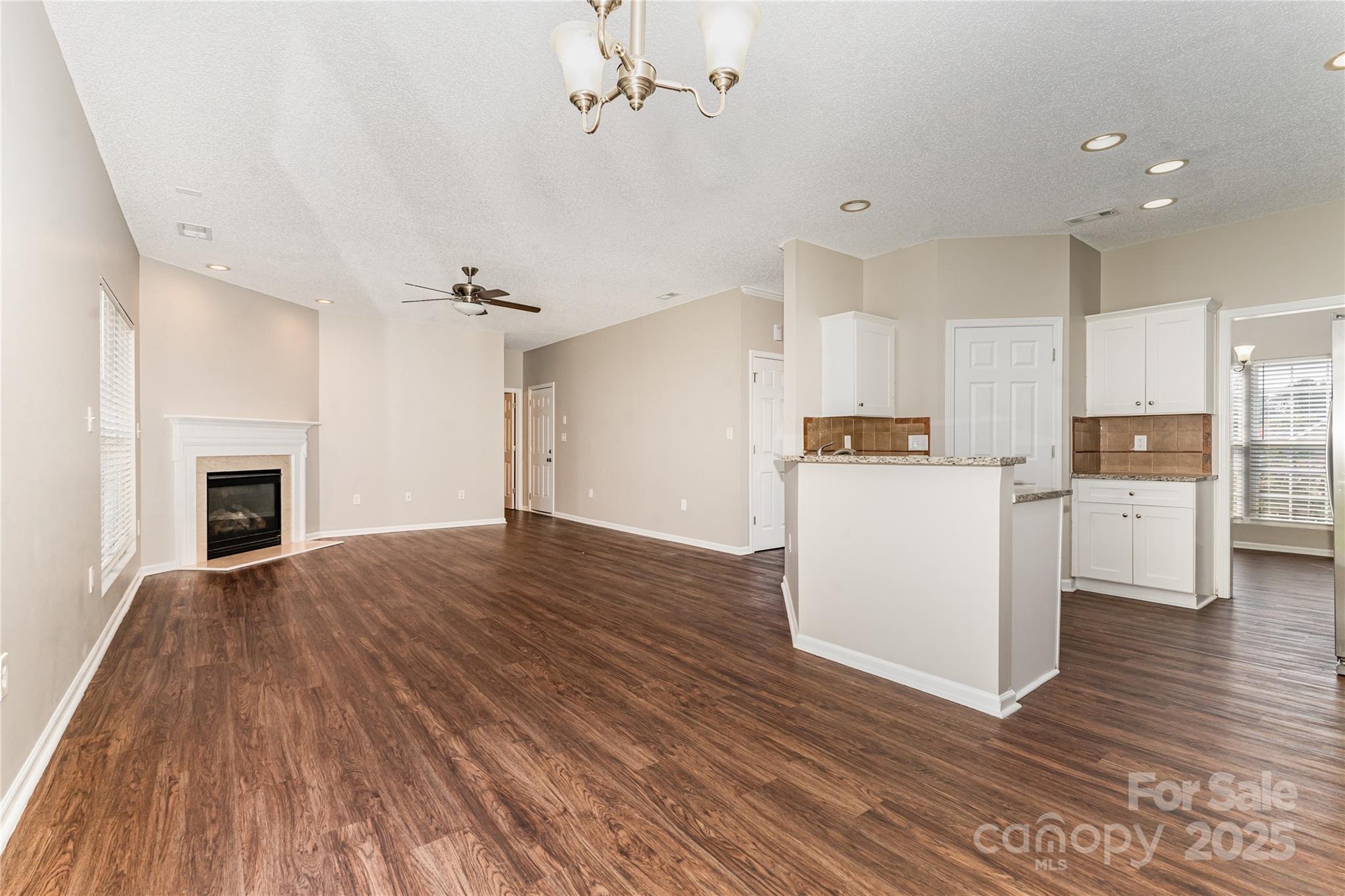 9012 Hedge Maple Road Charlotte, NC 28269 - Photo 8 of 22