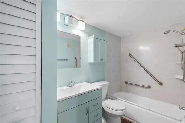 $1,475 | 555 62nd Street South, Unit 107, St. Petersburg, FL 33707