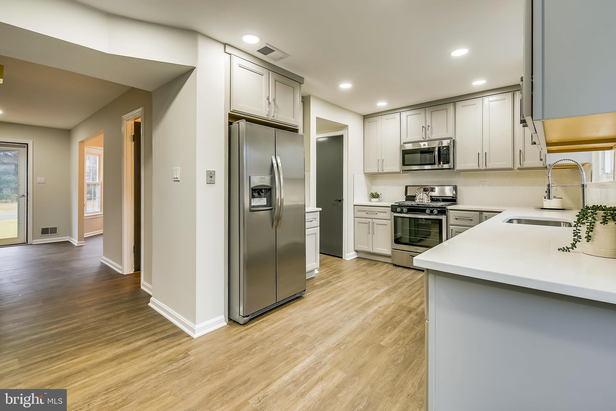 4238 Briars Road Olney, MD 20832 - Photo 8 of 44