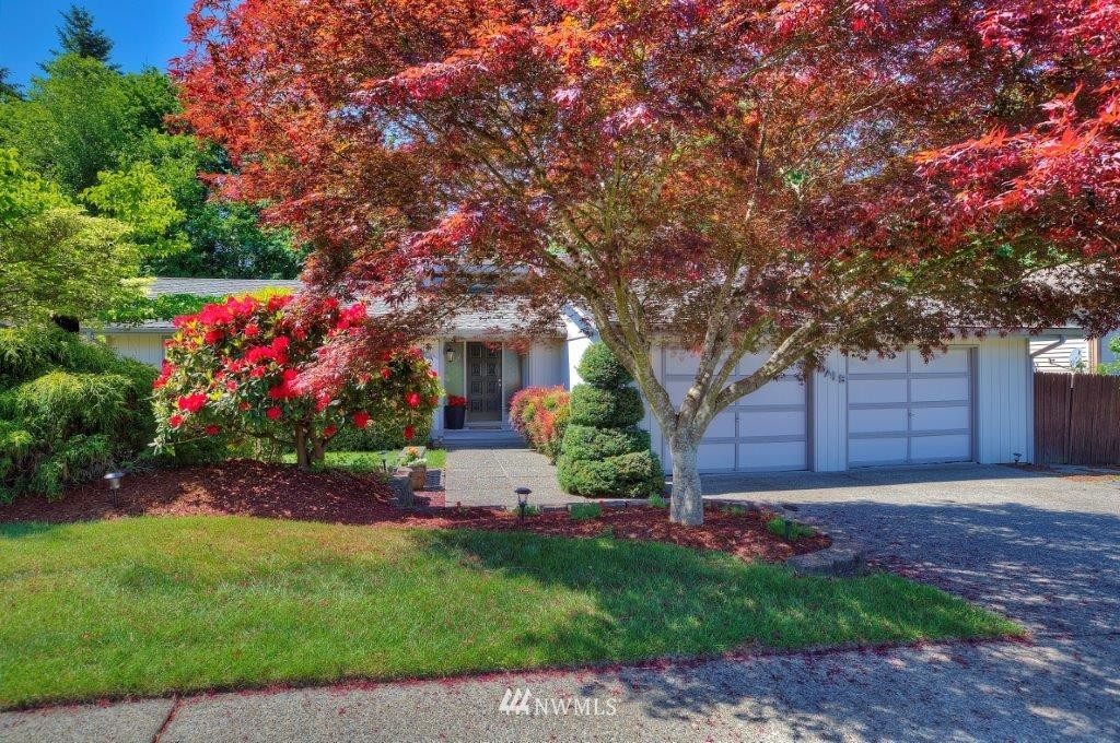 1719 Southeast 18th Place Renton, WA 98055 - Photo 2 of 25
