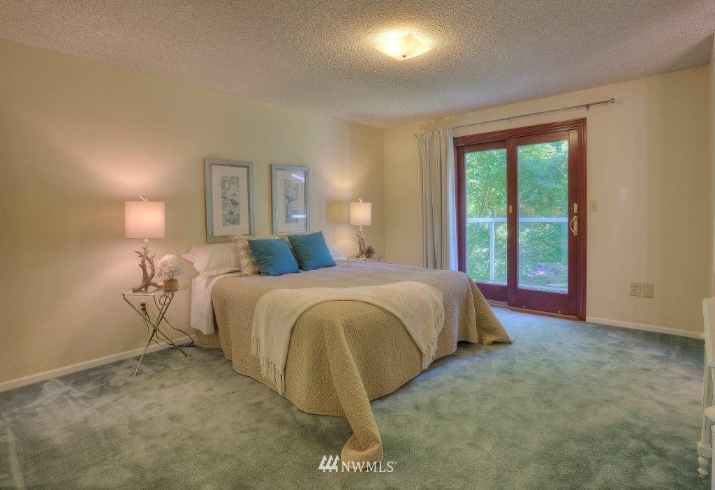 1719 Southeast 18th Place Renton, WA 98055 - Photo 11 of 25