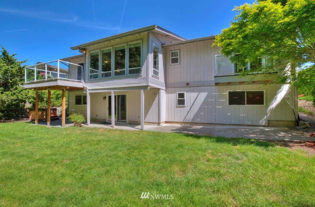 1719 Southeast 18th Place Renton, WA 98055 - Photo 22 of 25