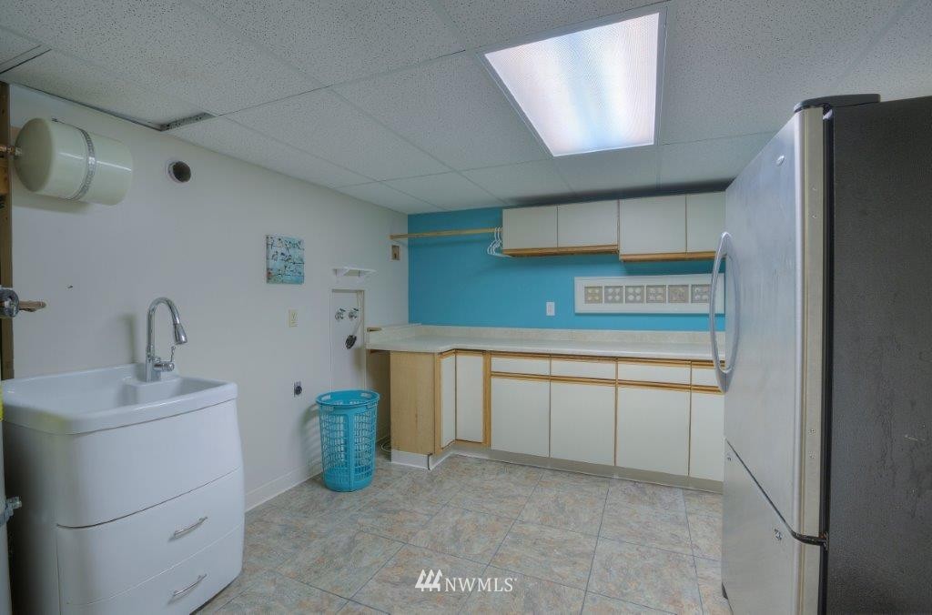 1719 Southeast 18th Place Renton, WA 98055 - Photo 25 of 25