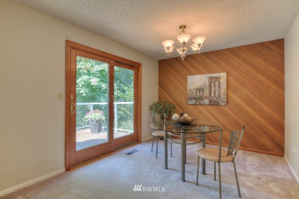 1719 Southeast 18th Place Renton, WA 98055 - Photo 5 of 25