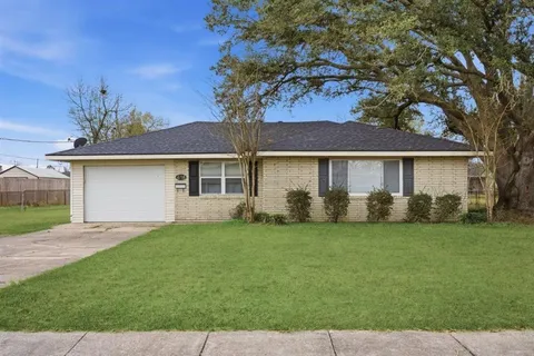 $189,000 | 4718 Sale Lane, Lake Charles, LA 70605