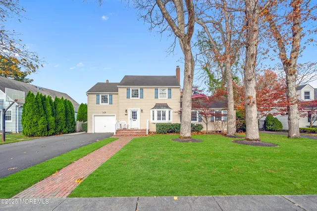 $1,875,000 | 721 Crescent Place, Sea Girt, NJ 08750
